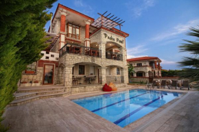  Pasha Port Hotel & Restaurant  Alaçatı